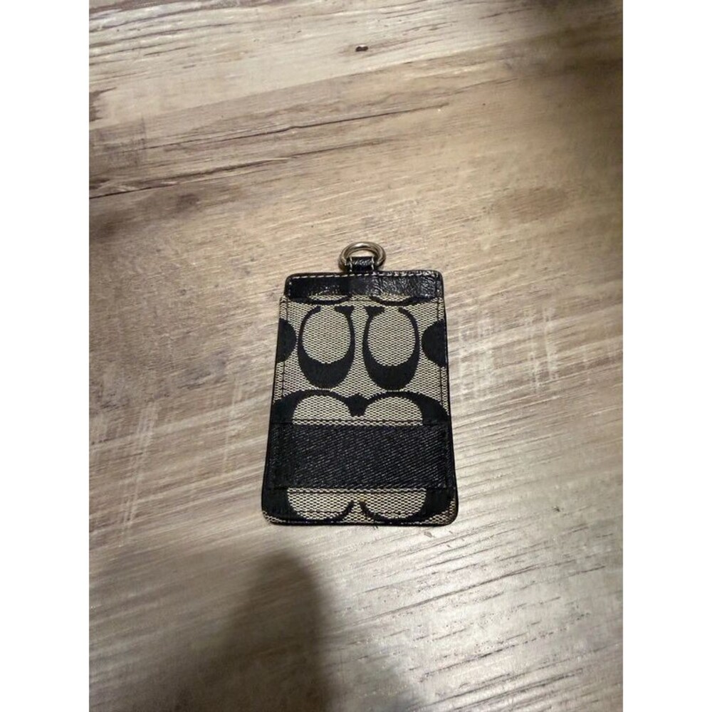 Coach ID Holder